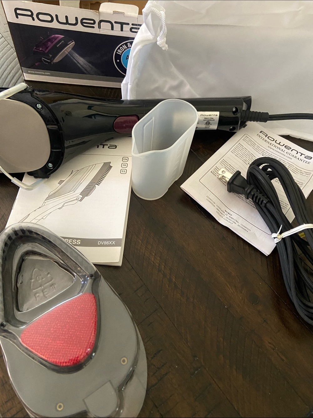 Rowenta “All in One” Iron & Steamer. 2-in-1 Handheld Steam ‘N Press. New in box - Picture 4 of 15